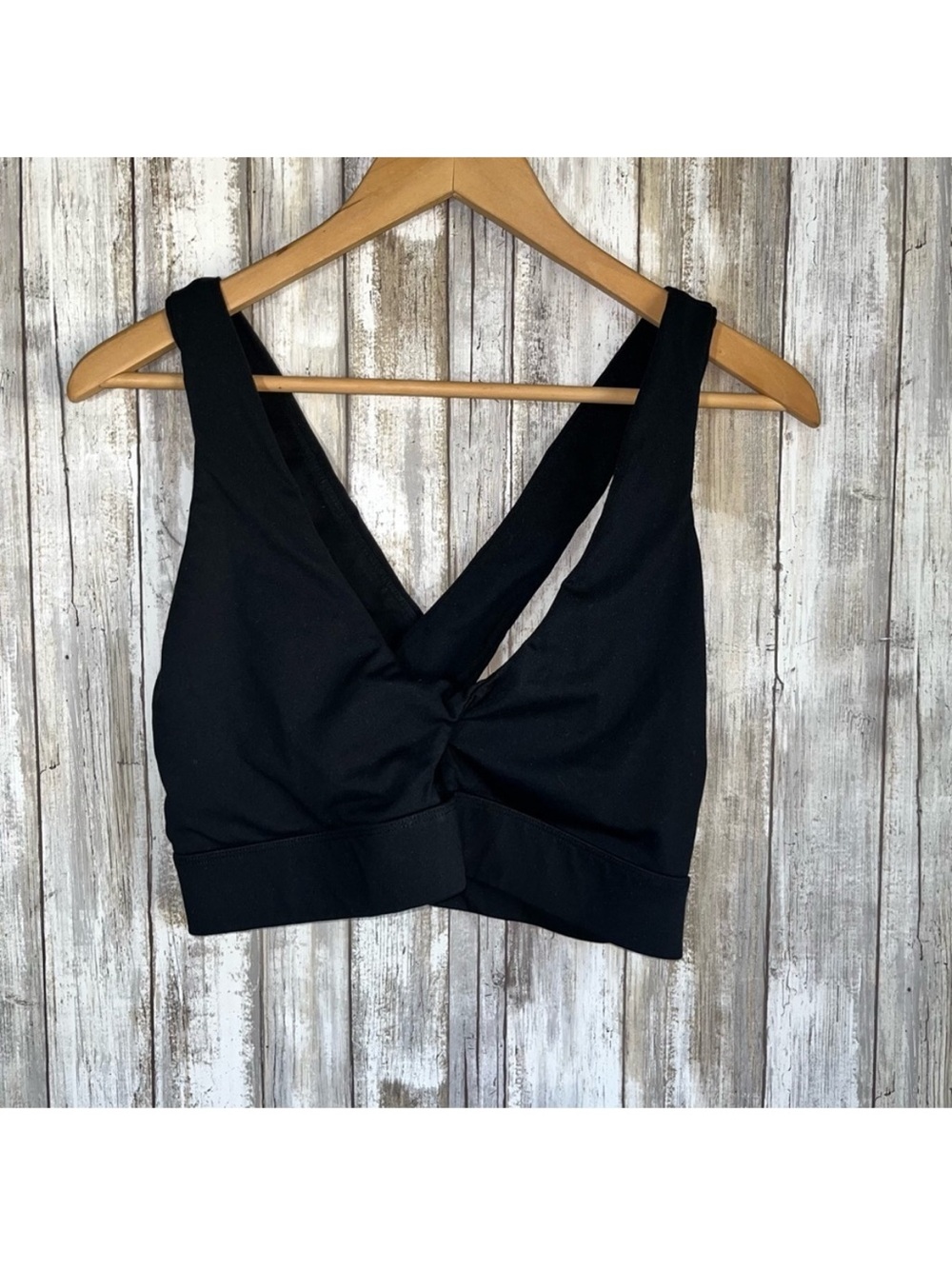 Fabletics Black Keyhole Cross Sports Bra